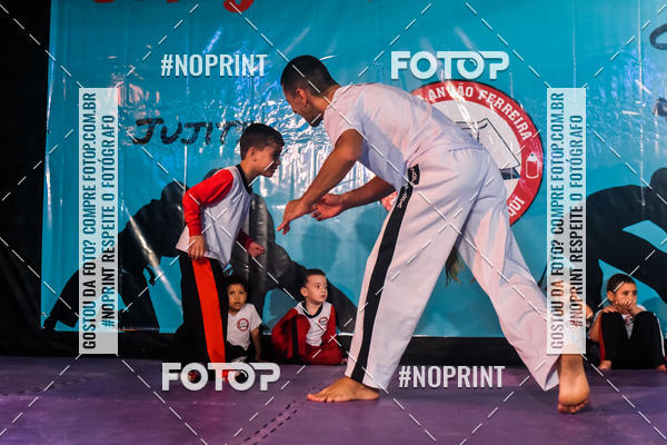 Buy your photos of the eventApresenta��o de Capoeira e Ju Jitsu 2019 on Fotop