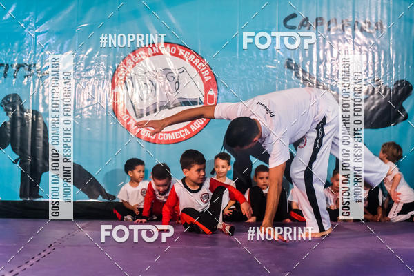 Buy your photos of the eventApresenta��o de Capoeira e Ju Jitsu 2019 on Fotop