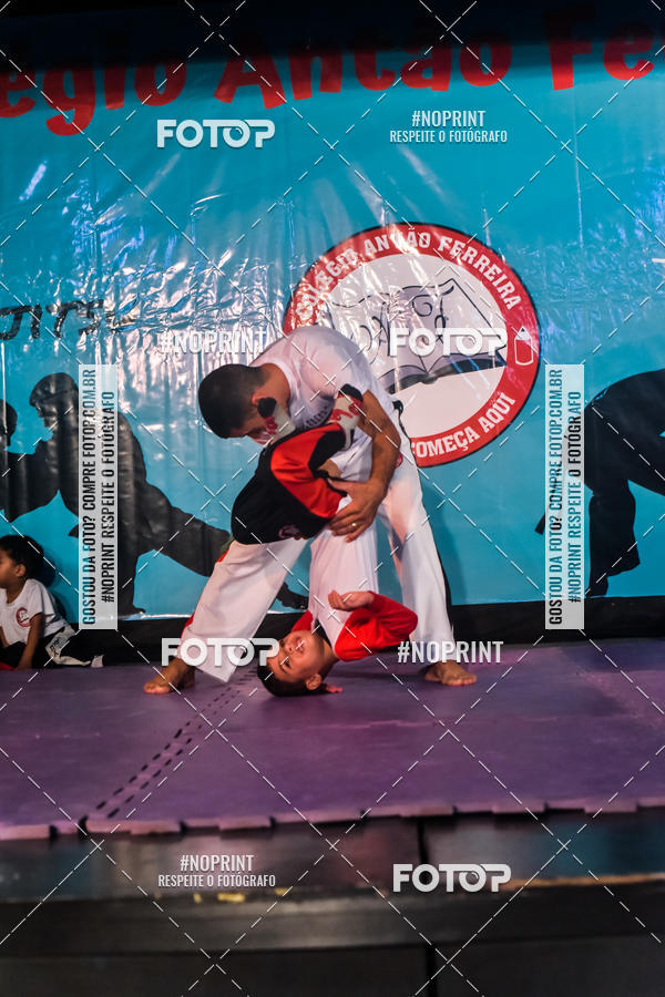Buy your photos of the eventApresenta��o de Capoeira e Ju Jitsu 2019 on Fotop