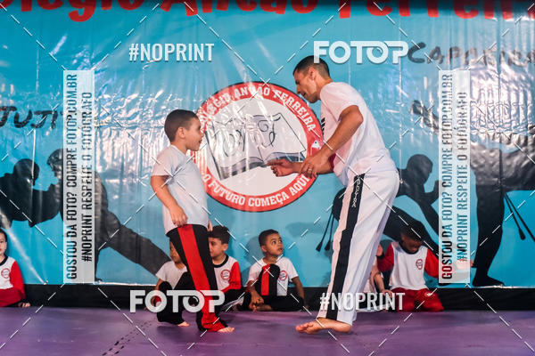 Buy your photos of the eventApresenta��o de Capoeira e Ju Jitsu 2019 on Fotop