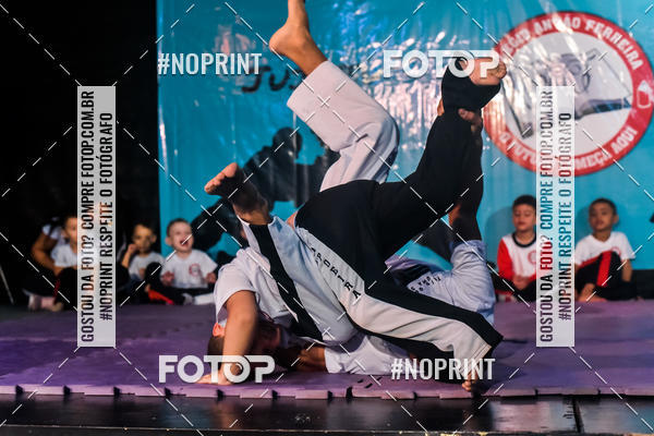 Buy your photos of the eventApresenta��o de Capoeira e Ju Jitsu 2019 on Fotop