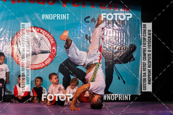 Buy your photos of the eventApresenta��o de Capoeira e Ju Jitsu 2019 on Fotop