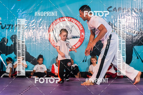 Buy your photos of the eventApresenta��o de Capoeira e Ju Jitsu 2019 on Fotop
