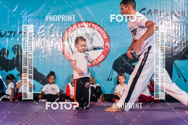 Buy your photos of the eventApresenta��o de Capoeira e Ju Jitsu 2019 on Fotop