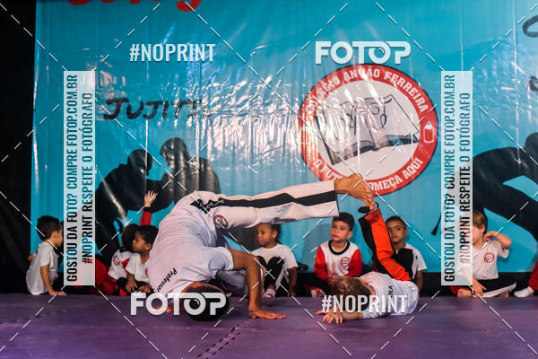 Buy your photos of the eventApresenta��o de Capoeira e Ju Jitsu 2019 on Fotop