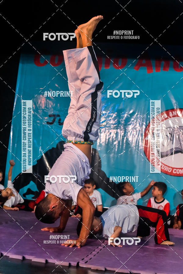 Buy your photos of the eventApresenta��o de Capoeira e Ju Jitsu 2019 on Fotop