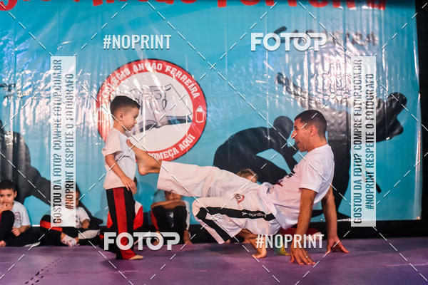Buy your photos of the eventApresenta��o de Capoeira e Ju Jitsu 2019 on Fotop