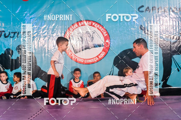 Buy your photos of the eventApresenta��o de Capoeira e Ju Jitsu 2019 on Fotop