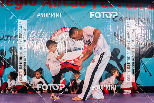 Buy your photos of the eventApresenta��o de Capoeira e Ju Jitsu 2019 on Fotop