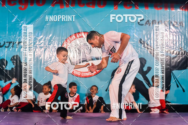 Buy your photos of the eventApresenta��o de Capoeira e Ju Jitsu 2019 on Fotop