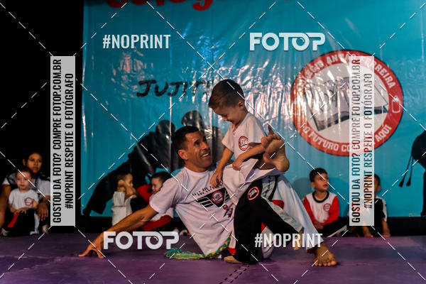 Buy your photos of the eventApresenta��o de Capoeira e Ju Jitsu 2019 on Fotop