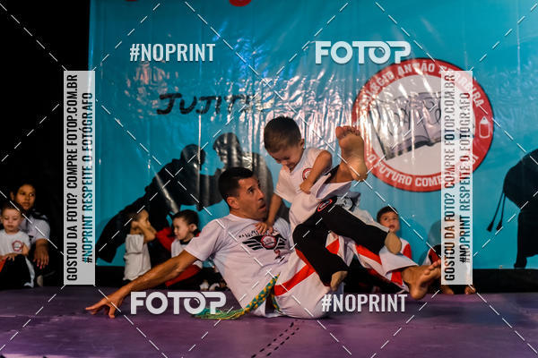 Buy your photos of the eventApresenta��o de Capoeira e Ju Jitsu 2019 on Fotop