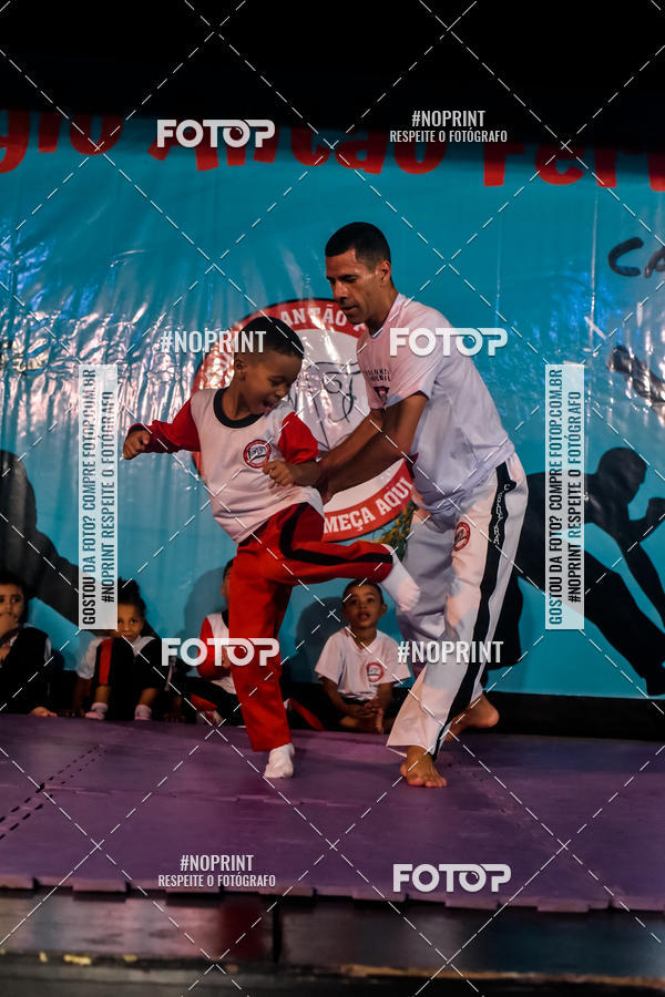 Buy your photos of the eventApresenta��o de Capoeira e Ju Jitsu 2019 on Fotop