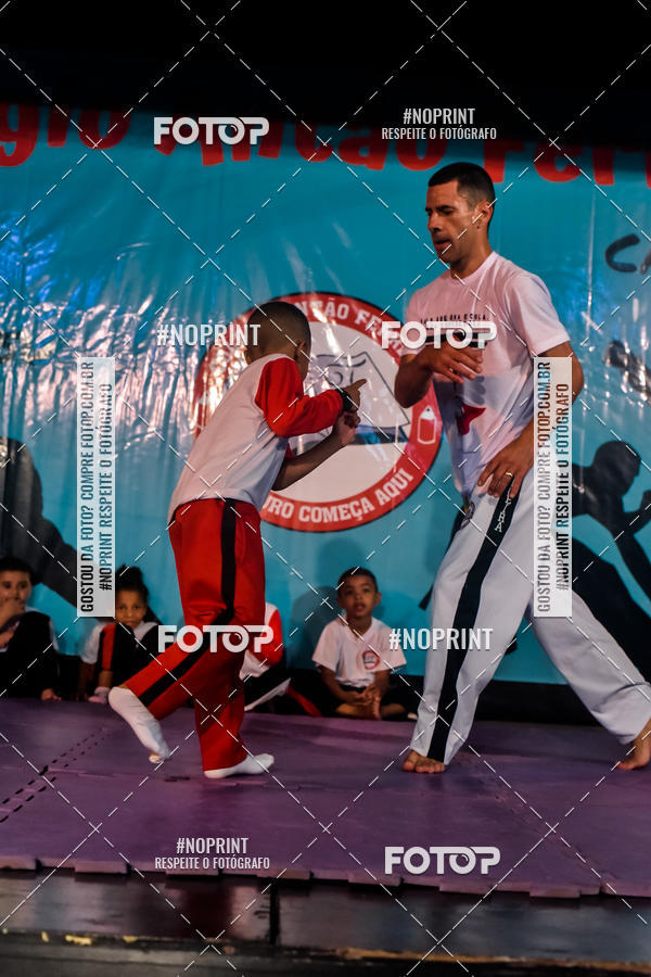Buy your photos of the eventApresenta��o de Capoeira e Ju Jitsu 2019 on Fotop