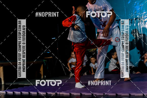 Buy your photos of the eventApresenta��o de Capoeira e Ju Jitsu 2019 on Fotop