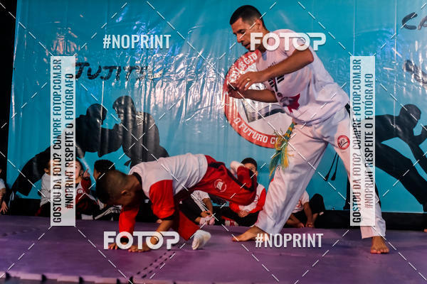 Buy your photos of the eventApresenta��o de Capoeira e Ju Jitsu 2019 on Fotop