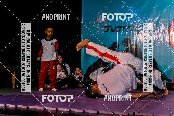 Buy your photos of the eventApresenta��o de Capoeira e Ju Jitsu 2019 on Fotop