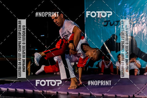 Buy your photos of the eventApresenta��o de Capoeira e Ju Jitsu 2019 on Fotop
