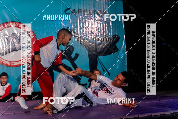 Buy your photos of the eventApresenta��o de Capoeira e Ju Jitsu 2019 on Fotop
