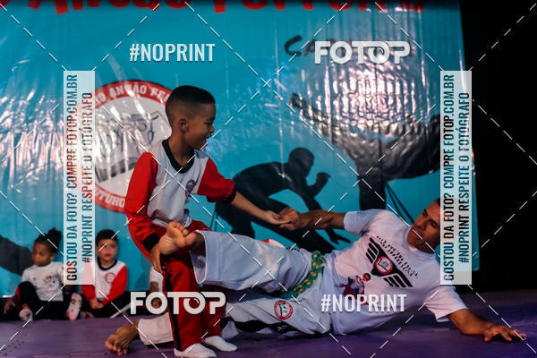 Buy your photos of the eventApresenta��o de Capoeira e Ju Jitsu 2019 on Fotop