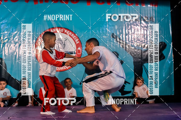 Buy your photos of the eventApresenta��o de Capoeira e Ju Jitsu 2019 on Fotop