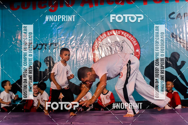 Buy your photos of the eventApresenta��o de Capoeira e Ju Jitsu 2019 on Fotop