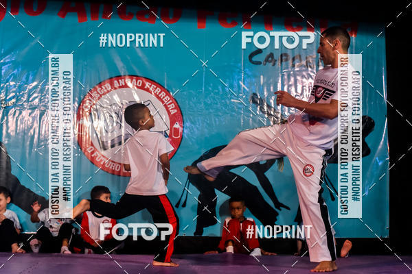 Buy your photos of the eventApresenta��o de Capoeira e Ju Jitsu 2019 on Fotop