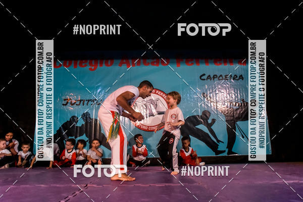 Buy your photos of the eventApresenta��o de Capoeira e Ju Jitsu 2019 on Fotop