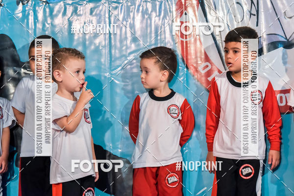 Buy your photos of the eventApresenta��o de Capoeira e Ju Jitsu 2019 on Fotop
