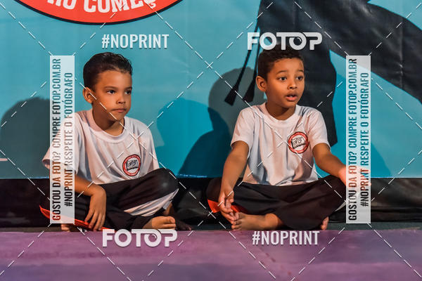 Buy your photos of the eventApresenta��o de Capoeira e Ju Jitsu 2019 on Fotop