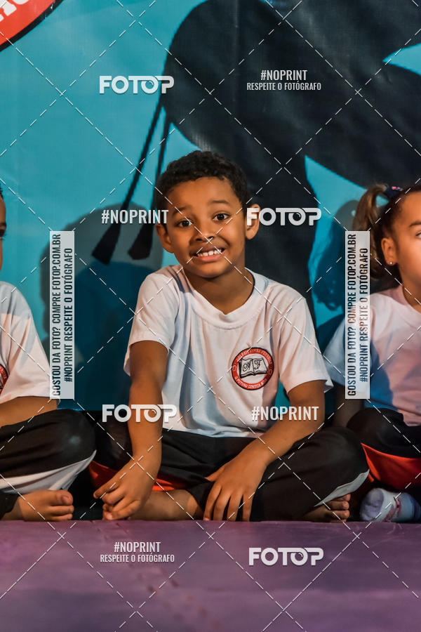 Buy your photos of the eventApresenta��o de Capoeira e Ju Jitsu 2019 on Fotop