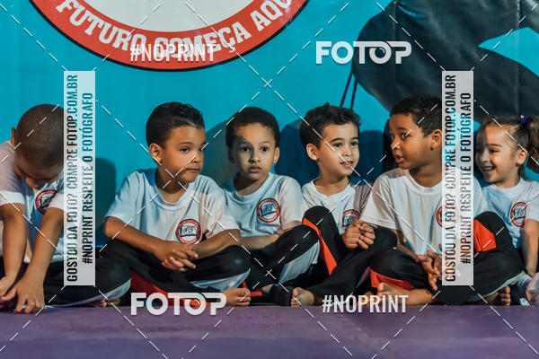 Buy your photos of the eventApresenta��o de Capoeira e Ju Jitsu 2019 on Fotop