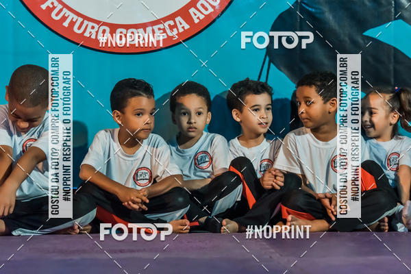 Buy your photos of the eventApresenta��o de Capoeira e Ju Jitsu 2019 on Fotop