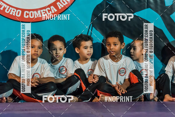 Buy your photos of the eventApresenta��o de Capoeira e Ju Jitsu 2019 on Fotop