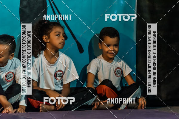 Buy your photos of the eventApresenta��o de Capoeira e Ju Jitsu 2019 on Fotop