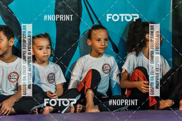 Buy your photos of the eventApresenta��o de Capoeira e Ju Jitsu 2019 on Fotop