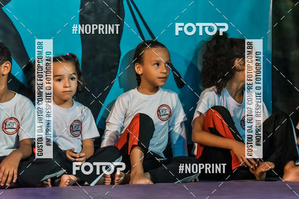 Buy your photos of the eventApresenta��o de Capoeira e Ju Jitsu 2019 on Fotop
