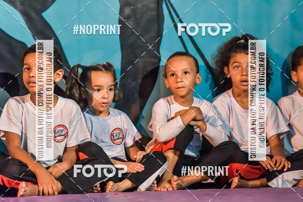 Buy your photos of the eventApresenta��o de Capoeira e Ju Jitsu 2019 on Fotop