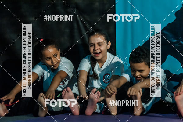 Buy your photos of the eventApresenta��o de Capoeira e Ju Jitsu 2019 on Fotop