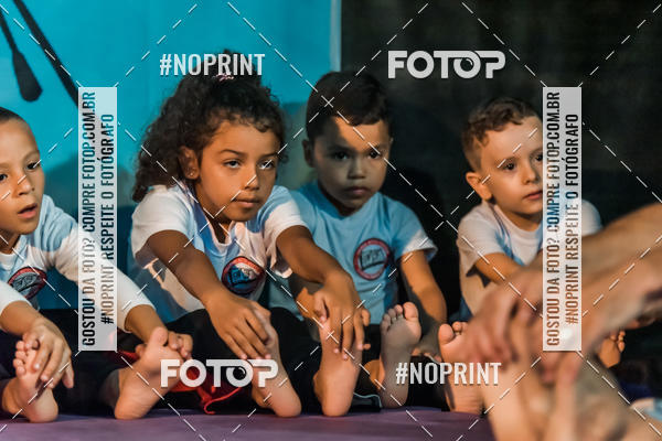 Buy your photos of the eventApresenta��o de Capoeira e Ju Jitsu 2019 on Fotop