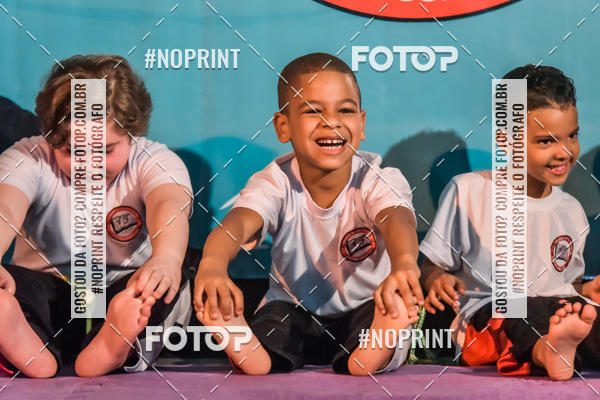 Buy your photos of the eventApresenta��o de Capoeira e Ju Jitsu 2019 on Fotop