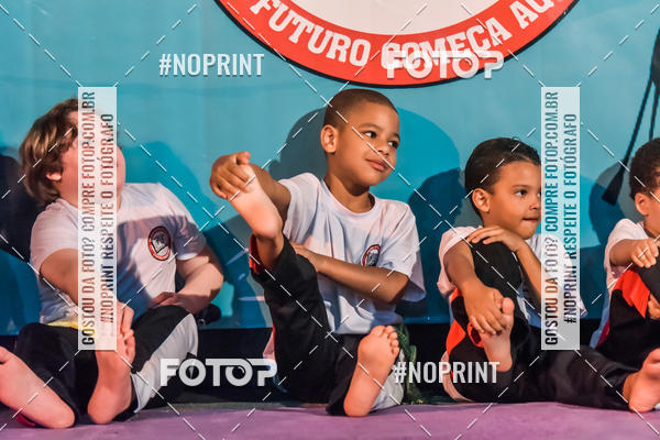 Buy your photos of the eventApresenta��o de Capoeira e Ju Jitsu 2019 on Fotop