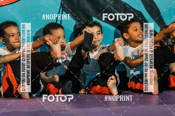 Buy your photos of the eventApresenta��o de Capoeira e Ju Jitsu 2019 on Fotop