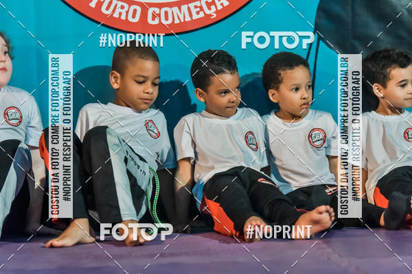 Buy your photos of the eventApresenta��o de Capoeira e Ju Jitsu 2019 on Fotop
