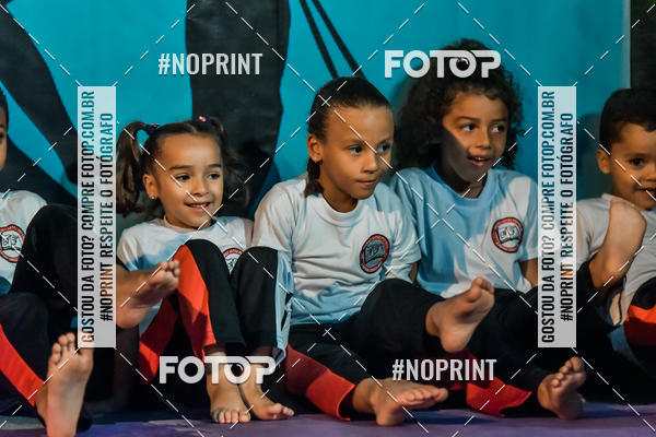 Buy your photos of the eventApresenta��o de Capoeira e Ju Jitsu 2019 on Fotop