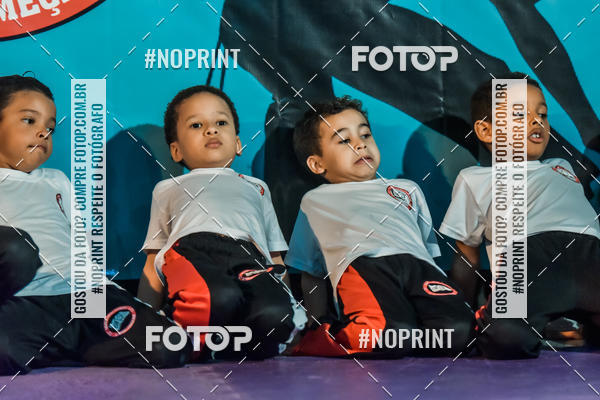 Buy your photos of the eventApresenta��o de Capoeira e Ju Jitsu 2019 on Fotop