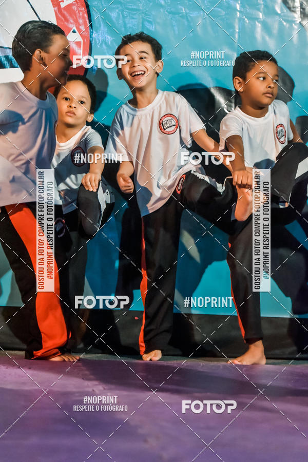 Buy your photos of the eventApresenta��o de Capoeira e Ju Jitsu 2019 on Fotop