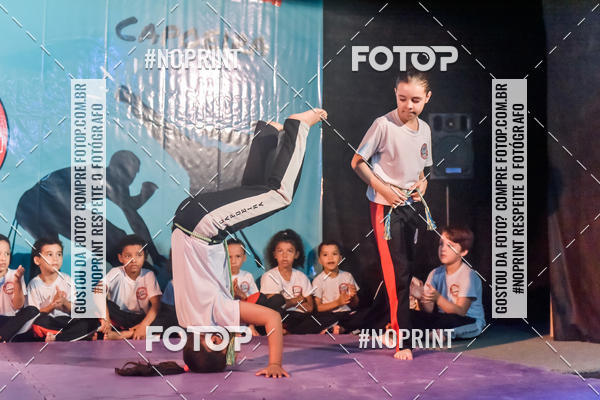 Buy your photos of the eventApresenta��o de Capoeira e Ju Jitsu 2019 on Fotop