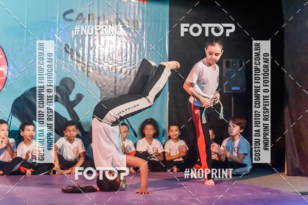 Buy your photos of the eventApresenta��o de Capoeira e Ju Jitsu 2019 on Fotop