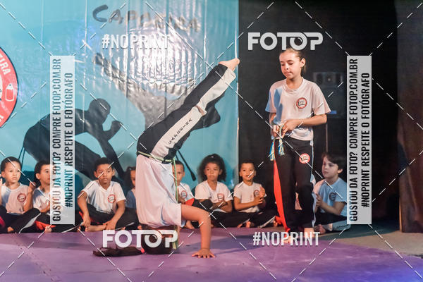 Buy your photos of the eventApresenta��o de Capoeira e Ju Jitsu 2019 on Fotop